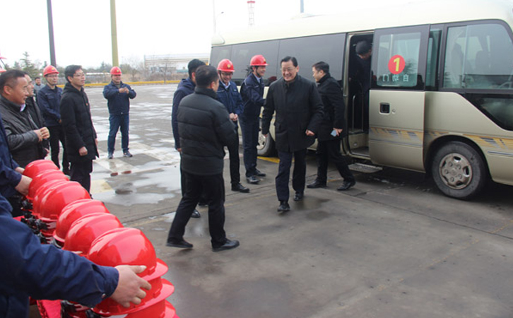 徐州市委常委王強(qiáng)到我公司考察指導(dǎo)